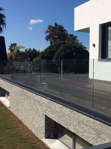 BARANDILLAS DE CRISTAL